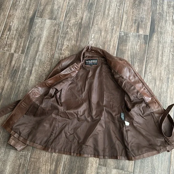 Genuine Wilson’s Leather Coat - Picture 6 of 8